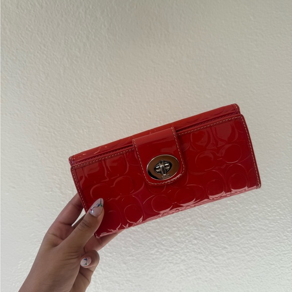 Coach Patent Leather Signature Turnlock Slim Wallet - Picture 1 of 6